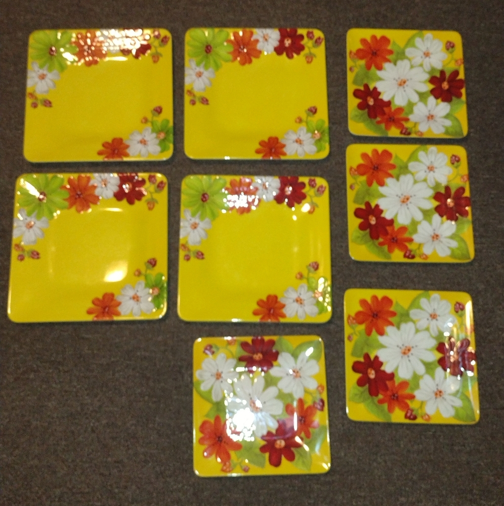 4 Melamine Dinner Plates And 4 Melamine Salad Plates